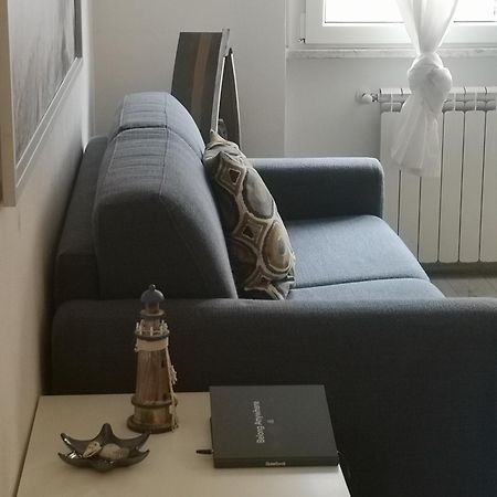 Monica'S Apartment Marina Di Carrara Room photo
