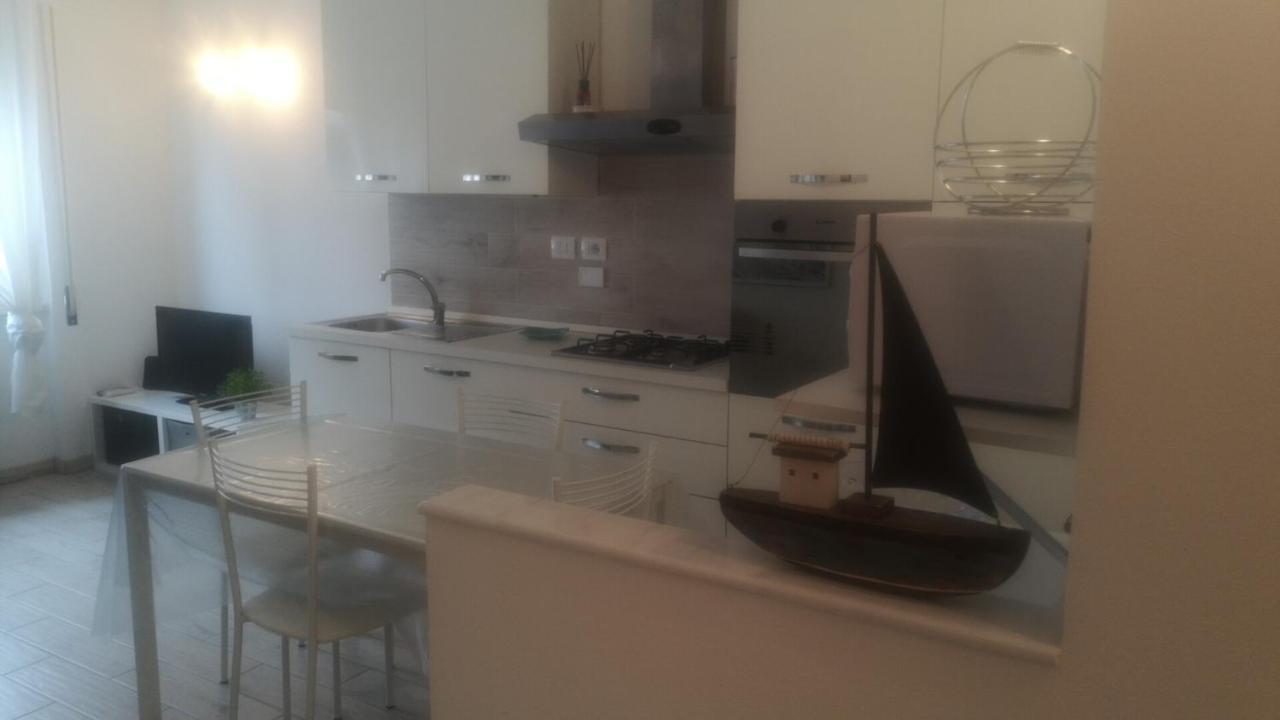 Monica'S Apartment Marina Di Carrara Exterior photo